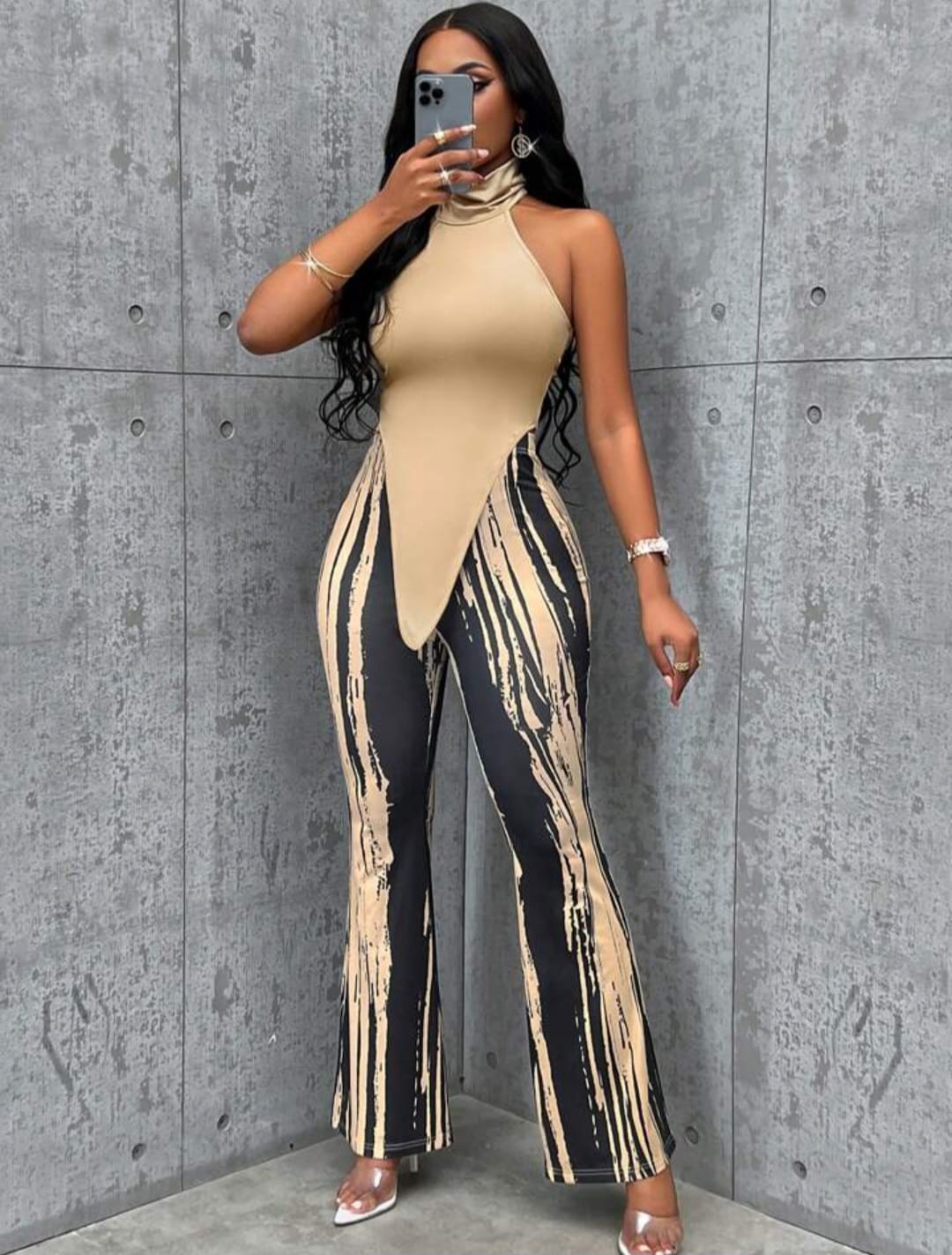 Solid Halter Top & Graphic Print Flare Leg Pants