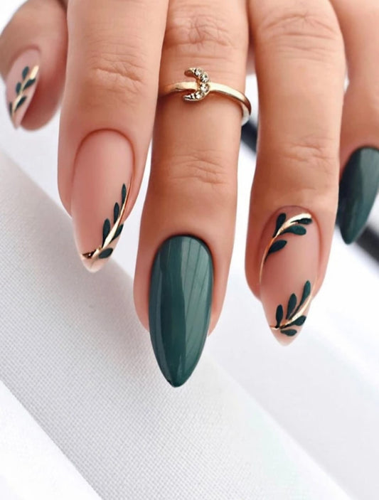 24pcs Green Leaf Pattern Fake Nail Set