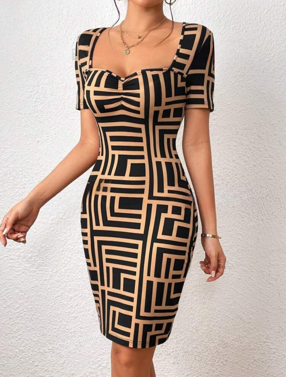 Geo Print Sweetheart Neck Bodycon Dress