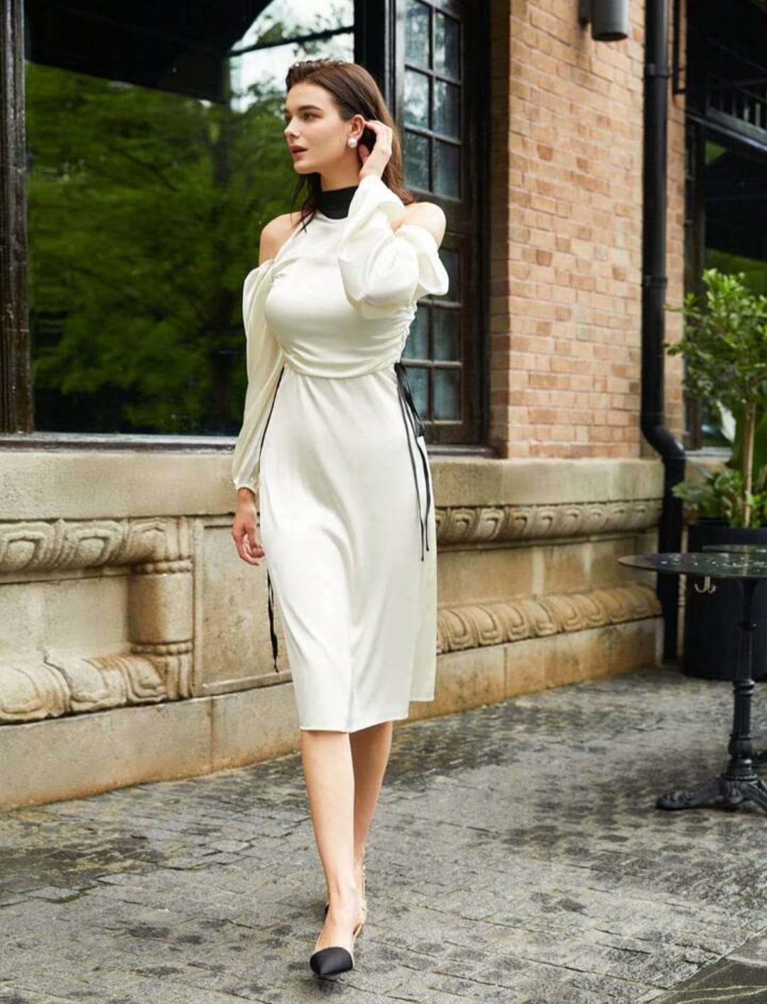 Cold Shoulder Cut Out Knot Side Lantern Sleeve Dress