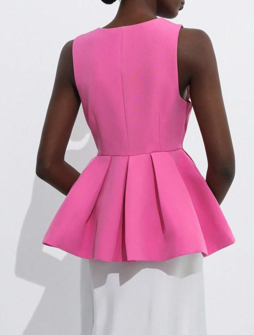 Sleeveless Ruffle Hem Design Top