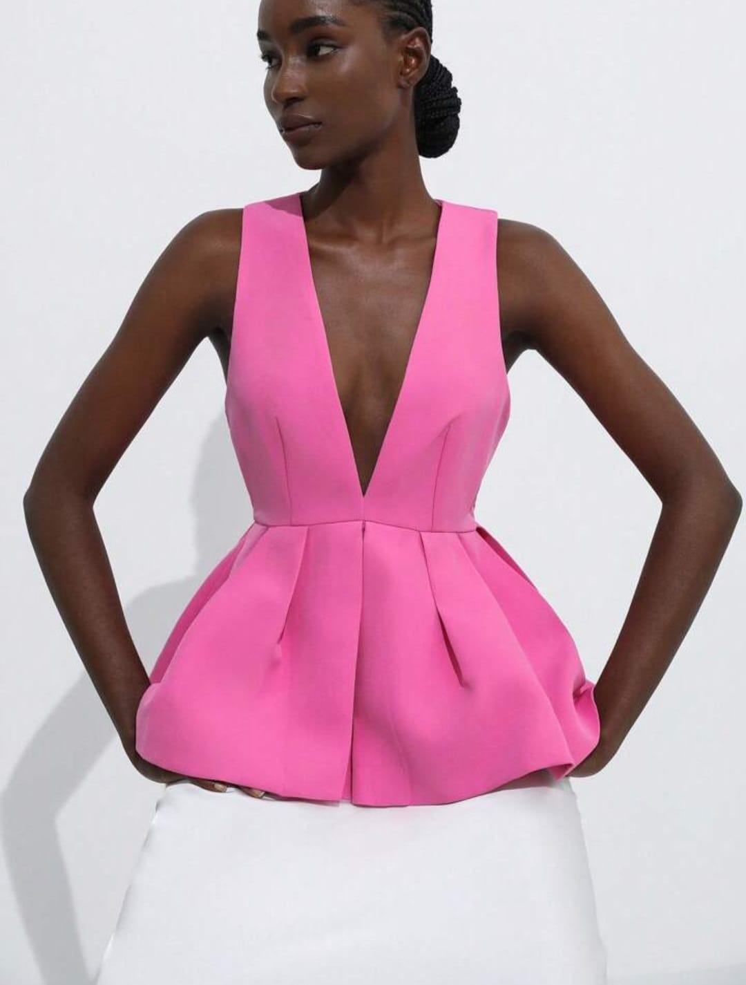 Sleeveless Ruffle Hem Design Top